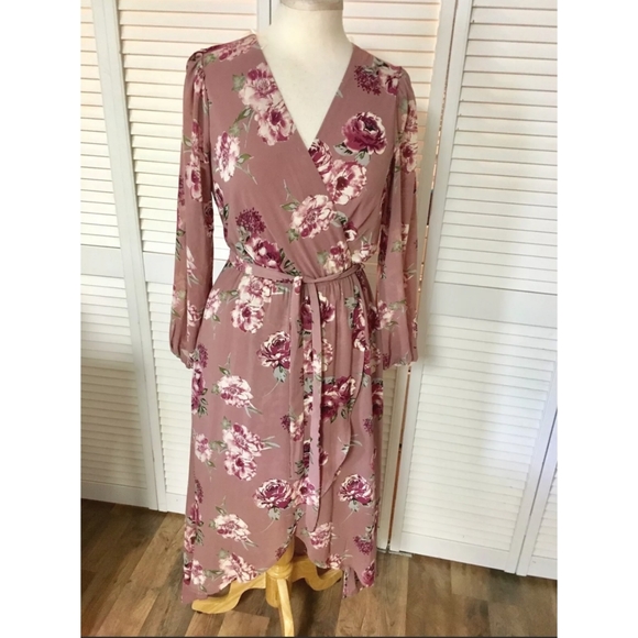 Lily Rose Dresses & Skirts - Maxi dress floral lily rose 📿⚘️